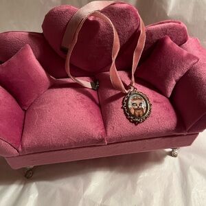 NWOT Royal Kitty pendant choker